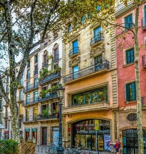 BARCELONA: THE HISTORY, STYLE AND ARCHITECTURE OF ONE OF SPAIN'S MOST FAMOUS CITIES